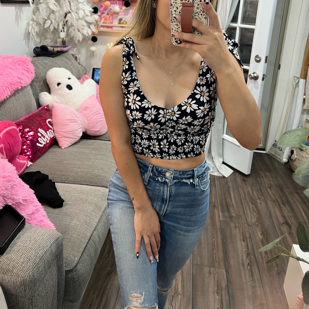 Hollister crop top